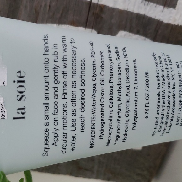 La Soie Face Fix Glycolic Acid Facial Scrub. New - Picture 5 of 6